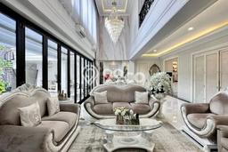 Dijual Rumah Mewah Elegan Dengan View Eksklusif di Pondok Indah, Jakarta Selatan Dijual Rumah Mewah Elegan Dengan View Eksklusif di Pondok Indah, Jakarta Selatan