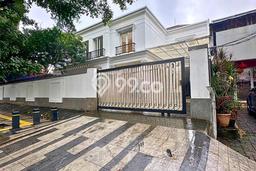 Rumah Elit LB 700m2 Siap Pakai Desain Elegan di Wijaya, Jakarta Selatan Rumah Elit LB 700m2 Siap Pakai Desain Elegan di Wijaya, Jakarta Selatan