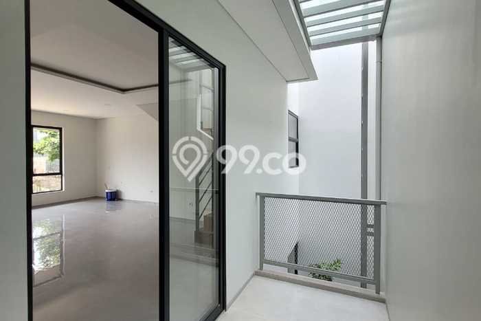 For Sale! Luxury House LT 80m2 Desain Elegan di Setra Duta For Sale! Luxury House LT 80m2 Desain Elegan di Setra Duta