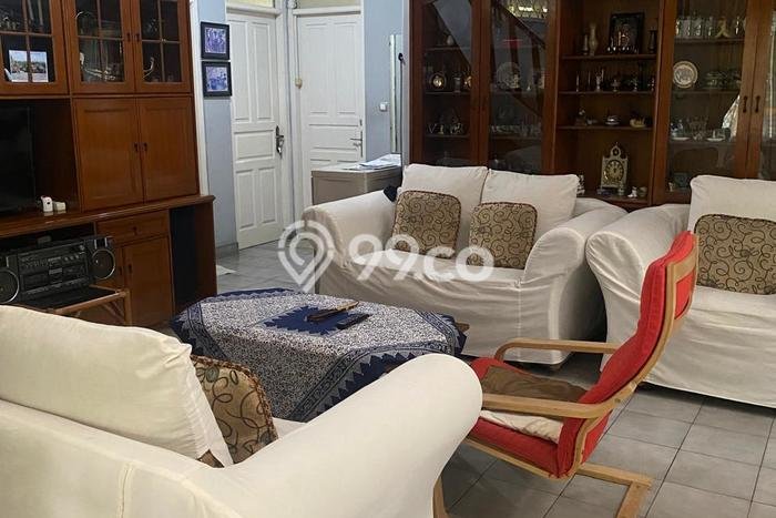 Rumah Elit Modern Tanpa Renovasi di Cijagra Bandung Rumah Elit Modern Tanpa Renovasi di Cijagra Bandung