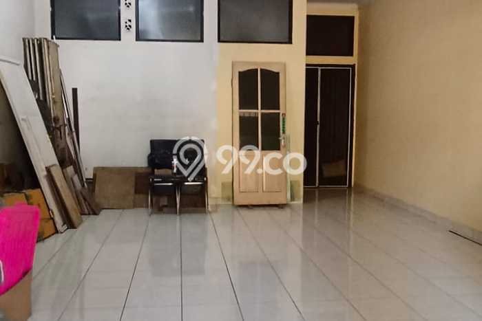Ruko Dijual di Bandung LT 137m2 & LB 300m2 Lokasi Terbaik! Ruko Dijual di Bandung LT 137m2 & LB 300m2 Lokasi Terbaik!
