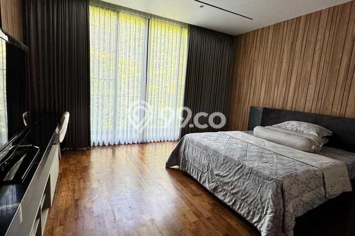 For Sale! Luxury House LT 600m2 Desain Elegan di Pantai Indah Kapuk For Sale! Luxury House LT 600m2 Desain Elegan di Pantai Indah Kapuk