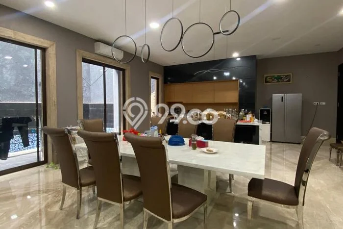 Jual Rumah Mewah Megah Dengan View Cantik di Pantai Indah Kapuk, Jakarta Utara Jual Rumah Mewah Megah Dengan View Cantik di Pantai Indah Kapuk, Jakarta Utara