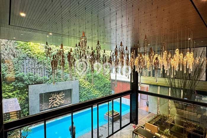 For Sale! Luxury House LT 600m2 Desain Elegan di Pantai Indah Kapuk For Sale! Luxury House LT 600m2 Desain Elegan di Pantai Indah Kapuk