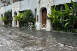 Vila Berkembang di , Luas 120m2m², Area Asri untuk Anda Vila Berkembang di , Luas 120m2m², Area Asri untuk Anda