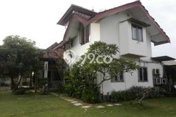LOKASI TERBAIK! Vila di , Dimensi 1000m2m², Kawasan Tenang dan aman LOKASI TERBAIK! Vila di , Dimensi 1000m2m², Kawasan Tenang dan aman