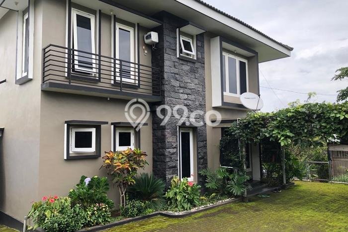 HOT DEAL! Rumah Berkualitas di Batu, Malang, Luas 2880m² LB 148m² HOT DEAL! Rumah Berkualitas di Batu, Malang, Luas 2880m² LB 148m²