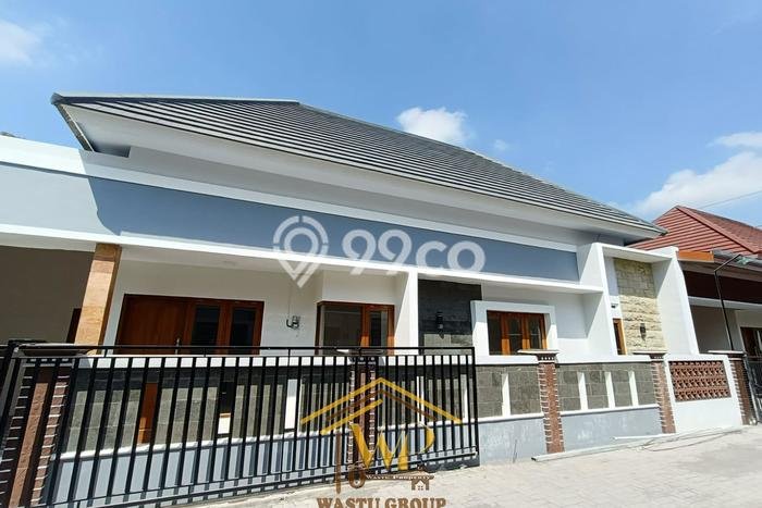 SPECIAL PRICE! Rumah Strategis di Ngemplak, Luas 142m² LB 110m² SPECIAL PRICE! Rumah Strategis di Ngemplak, Luas 142m² LB 110m²