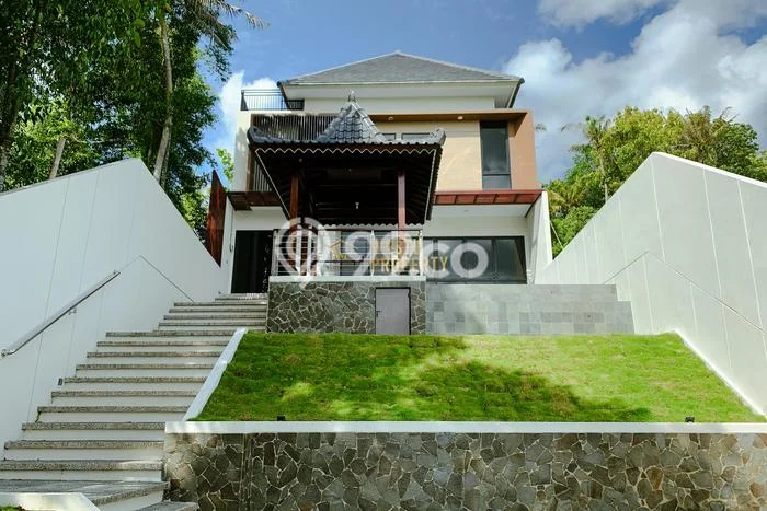 LOKASI STRATEGIS! Vila Kawasan Kasihan, Luas 305m2m², View Menarik sekitar LOKASI STRATEGIS! Vila Kawasan Kasihan, Luas 305m2m², View Menarik sekitar