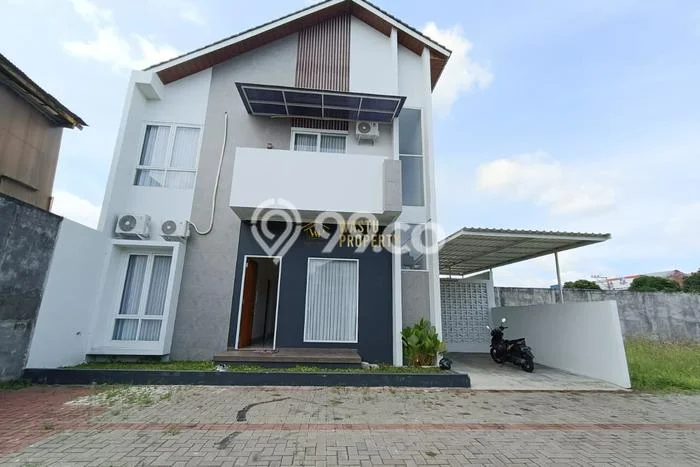 Vila di Tegalrejo, Luas 166m2m², Lingkungan Nyaman Vila di Tegalrejo, Luas 166m2m², Lingkungan Nyaman