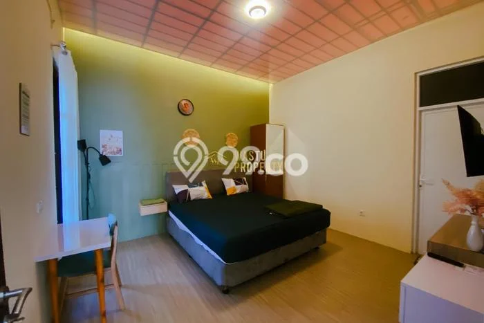 HARGA TERBAIK! Vila Kawasan Banguntapan, Luas 330m2m², Lokasi Elite dengan privasi terjaga HARGA TERBAIK! Vila Kawasan Banguntapan, Luas 330m2m², Lokasi Elite dengan privasi terjaga