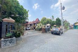 For Sale! Vila Kawasan Banguntapan, Dimensi 887m2m², Dekat Mudah Fasilitas Umum For Sale! Vila Kawasan Banguntapan, Dimensi 887m2m², Dekat Mudah Fasilitas Umum