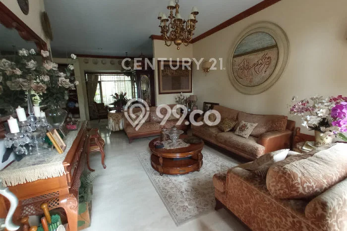 Disewakan! Rumah 5 Kamar Tidur &
4 Kamar Mandi di Cipedes, Bandung Disewakan! Rumah 5 Kamar Tidur &
4 Kamar Mandi di Cipedes, Bandung
