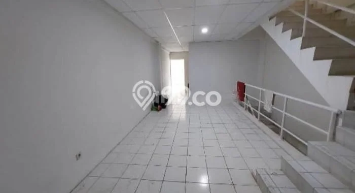 Ruko untuk disewa di Matraman punya LT 69m2 & LB 320m2 harga sewa kompetitif Ruko untuk disewa di Matraman punya LT 69m2 & LB 320m2 harga sewa kompetitif