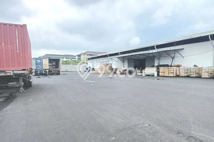 Unit Gudang Paling Strategis di Medan Deli Medan dengan LB 720m2 Unit Gudang Paling Strategis di Medan Deli Medan dengan LB 720m2
