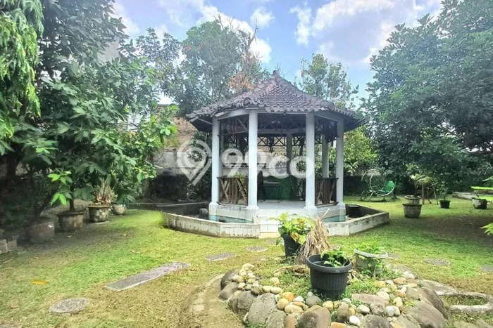 Vila Kawasan Medan Petisah, Luas 815m2m², Akses ke transportasi publik Vila Kawasan Medan Petisah, Luas 815m2m², Akses ke transportasi publik