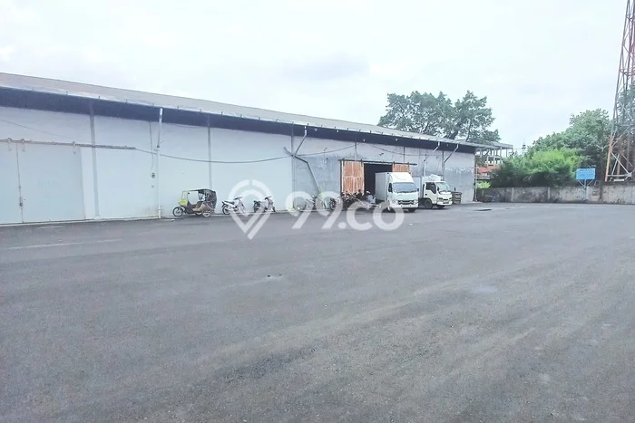 Unit Gudang Paling Strategis di Medan Deli Medan dengan LB 720m2 Unit Gudang Paling Strategis di Medan Deli Medan dengan LB 720m2