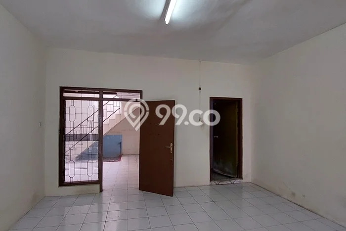 Disewakan Rumah Murah di Mulyosari Surabaya Punya 4 Kamar Tidur Disewakan Rumah Murah di Mulyosari Surabaya Punya 4 Kamar Tidur