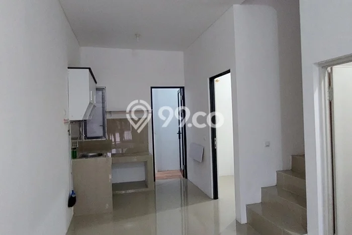 Disewakan! Rumah 3 Kamar Tidur &
2 Kamar Mandi di Mulyosari, Surabaya Disewakan! Rumah 3 Kamar Tidur &
2 Kamar Mandi di Mulyosari, Surabaya