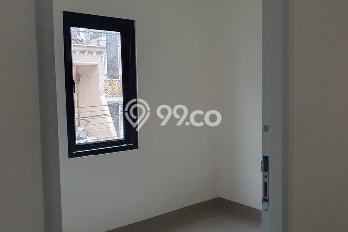Dijual Hunian Rumah Nyaman 2 Kamar di Utan Kayu, Jakarta Timur Dijual Hunian Rumah Nyaman 2 Kamar di Utan Kayu, Jakarta Timur