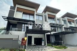 Rumah Elit LB 359m2 Siap Pakai Desain Elegan di Gading Serpong The Spring, Tangerang Rumah Elit LB 359m2 Siap Pakai Desain Elegan di Gading Serpong The Spring, Tangerang