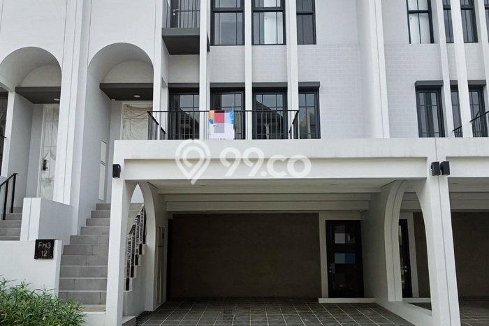 Rumah Mewah LB 165m2 Siap Pakai Desain Elegan di BSD City, Tangerang Rumah Mewah LB 165m2 Siap Pakai Desain Elegan di BSD City, Tangerang