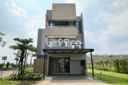 Ready to Use! Luxury House LT 144m2 Desain Modern di BSD City Ready to Use! Luxury House LT 144m2 Desain Modern di BSD City