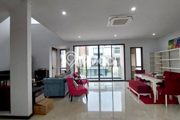 Jual Rumah Mewah Elegan Dengan View Eksklusif di BSD City, Tangerang Jual Rumah Mewah Elegan Dengan View Eksklusif di BSD City, Tangerang