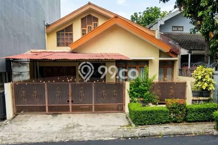 Sewa Rumah Harga Terjangkau di Sektor 3 - Bintaro Tangerang Selatan dengan 5 Kamar Tidur Sewa Rumah Harga Terjangkau di Sektor 3 - Bintaro Tangerang Selatan dengan 5 Kamar Tidur