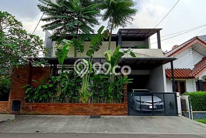 Ready to Use! Premium House LT 200m2 Desain Elegan di Bintaro Ready to Use! Premium House LT 200m2 Desain Elegan di Bintaro