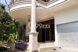 For Sale Rumah Mewah Exclusive di Tebet, Jakarta Selatan For Sale Rumah Mewah Exclusive di Tebet, Jakarta Selatan