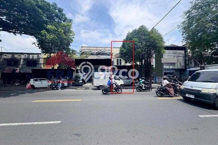Ruko untuk disewa di Blimbing punya LT 92m2 & LB 180m2 harga sewa kompetitif Ruko untuk disewa di Blimbing punya LT 92m2 & LB 180m2 harga sewa kompetitif