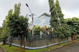 Rumah Luxury Modern Siap Huni di Kemang Pratama Bekasi Rumah Luxury Modern Siap Huni di Kemang Pratama Bekasi
