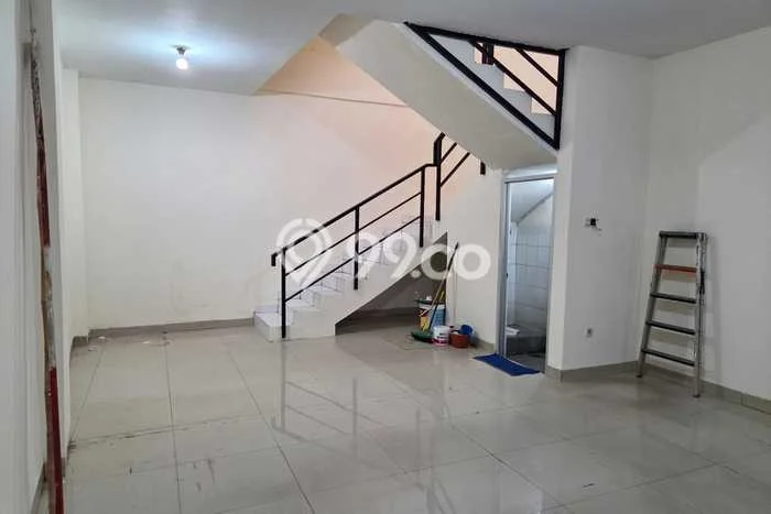 Ruko Dijual di Bandung LT 78m2 & LB 150m2 Lokasi Terbaik! Ruko Dijual di Bandung LT 78m2 & LB 150m2 Lokasi Terbaik!