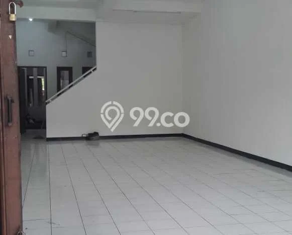 LOKASI PREMIUM! Ruko Kawasan Niaga Kawasan , Luas 170m2m², Siap Operasional LOKASI PREMIUM! Ruko Kawasan Niaga Kawasan , Luas 170m2m², Siap Operasional
