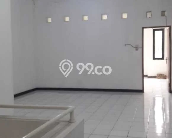 LOKASI PREMIUM! Ruko Kawasan Niaga Kawasan , Luas 170m2m², Siap Operasional LOKASI PREMIUM! Ruko Kawasan Niaga Kawasan , Luas 170m2m², Siap Operasional