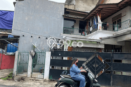 Rumah Elit LB 200m2 Siap Pakai Desain Elegan di Kemanggisan, Jakarta Barat Rumah Elit LB 200m2 Siap Pakai Desain Elegan di Kemanggisan, Jakarta Barat