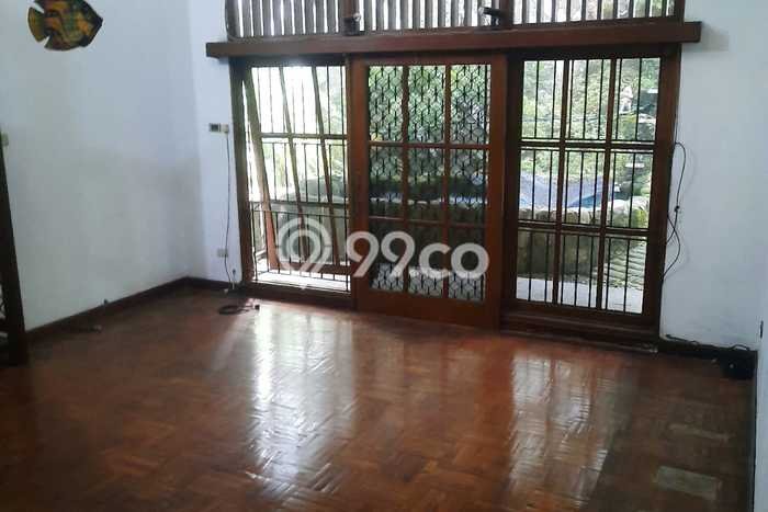 Sewa Rumah Murah di Puri Indah Jakarta Barat dengan 4 Kamar Tidur Sewa Rumah Murah di Puri Indah Jakarta Barat dengan 4 Kamar Tidur