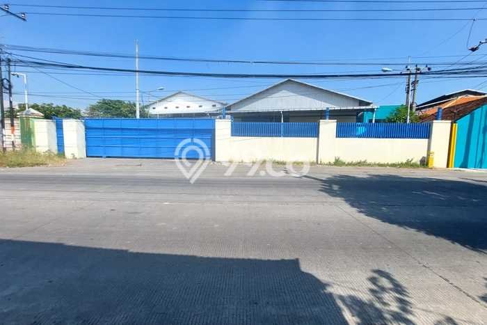Gudang Disewakan Lokasi Menganti Gresik Harga Spesial! Gudang Disewakan Lokasi Menganti Gresik Harga Spesial!