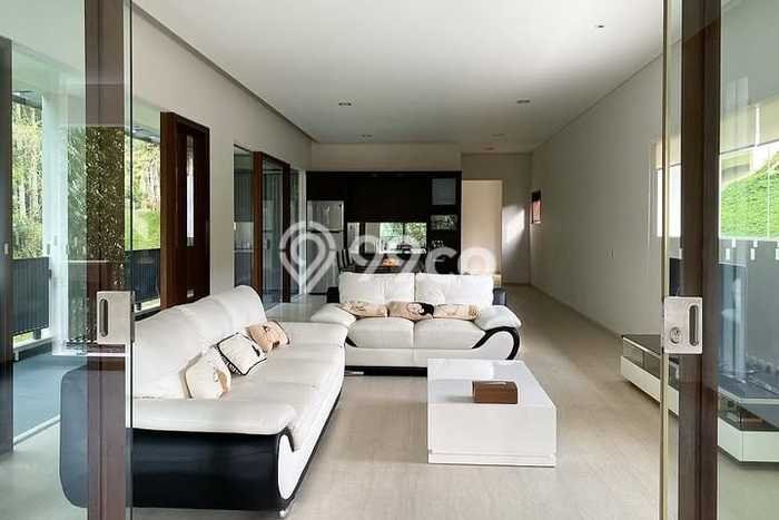 Vila Kawasan Cimenyan, Luas 2600m2m², Ideal untuk berbagai kebutuhan Vila Kawasan Cimenyan, Luas 2600m2m², Ideal untuk berbagai kebutuhan