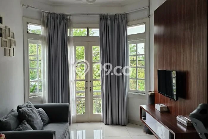Rumah Luxury Modern Siap Huni di Cipaku Bandung Rumah Luxury Modern Siap Huni di Cipaku Bandung
