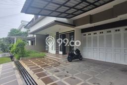 Jarang Ada! Rumah Sewa 4 Kamar Nyaman Siap Huni Mekar Wangi Jarang Ada! Rumah Sewa 4 Kamar Nyaman Siap Huni Mekar Wangi