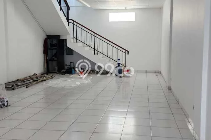 Disewakan Ruko di Kawasan Ramai Mekar Wangi Luas 216m2 Disewakan Ruko di Kawasan Ramai Mekar Wangi Luas 216m2
