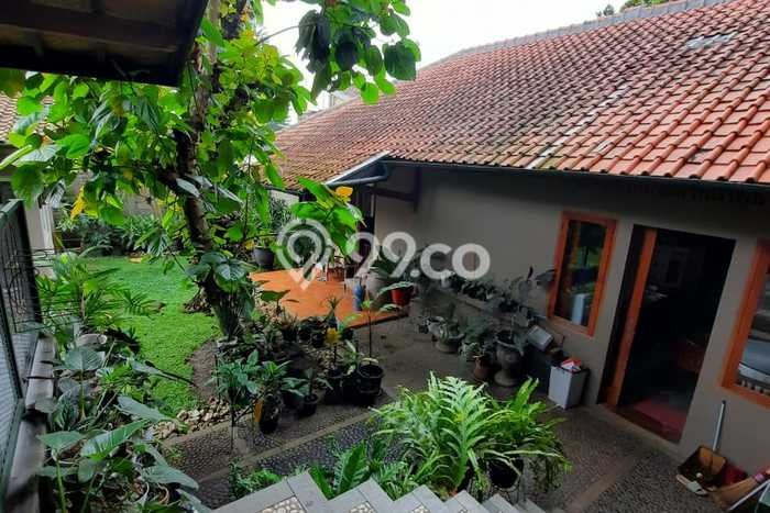 Dijual Rumah Luas Elegan Dengan View Cantik di Cigadung, Bandung Dijual Rumah Luas Elegan Dengan View Cantik di Cigadung, Bandung