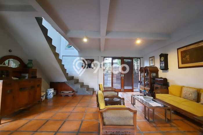 Dijual Rumah Luas Elegan Dengan View Cantik di Cigadung, Bandung Dijual Rumah Luas Elegan Dengan View Cantik di Cigadung, Bandung