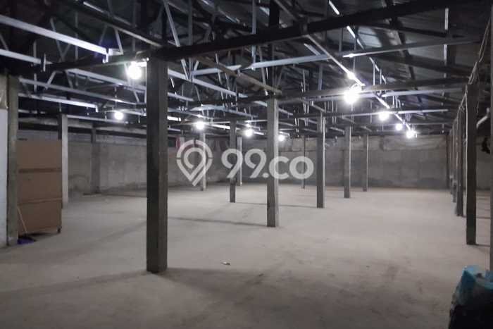 Gudang untuk Disewa di Pusat Tangerang Luas Bangunan 402m2 Gudang untuk Disewa di Pusat Tangerang Luas Bangunan 402m2