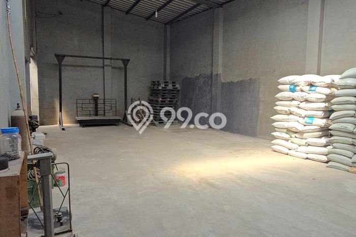 FOR SALE! Gudang di Cengkareng Jakarta Barat, LT 506m2, LB 1m2 FOR SALE! Gudang di Cengkareng Jakarta Barat, LT 506m2, LB 1m2