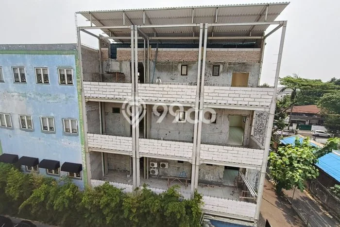 Unit Ruko Disewakan di Bintaro di Area Ramai & Strategis Unit Ruko Disewakan di Bintaro di Area Ramai & Strategis