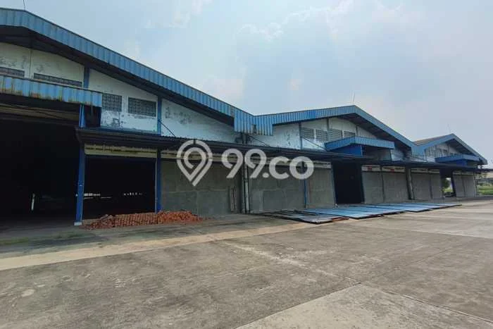 Disewakan Gudang di Kawasan Ramai Narogong Luas 5992m2 Disewakan Gudang di Kawasan Ramai Narogong Luas 5992m2
