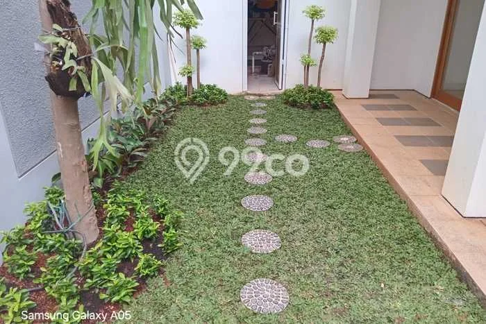 Rumah sewa siap huni 5 KT di Pondok Indah, Jakarta Selatan Rumah sewa siap huni 5 KT di Pondok Indah, Jakarta Selatan